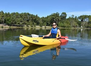 Cómo elegir un kayak para la pesca – Kayak Autovaciable